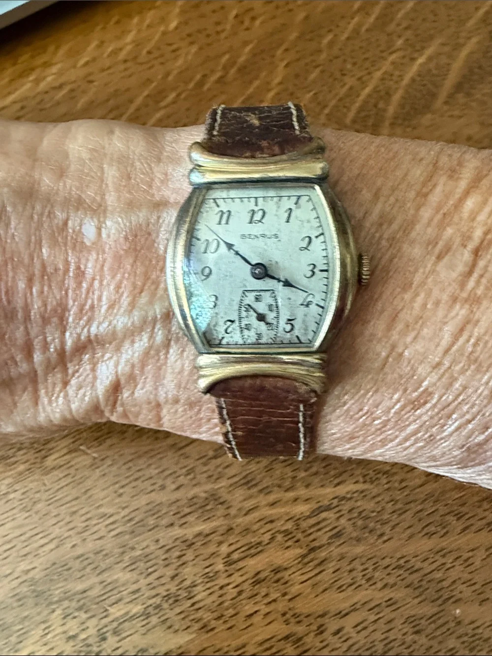Vintage-Style Gold Tone Benrus Watch with Brown Leather Strap